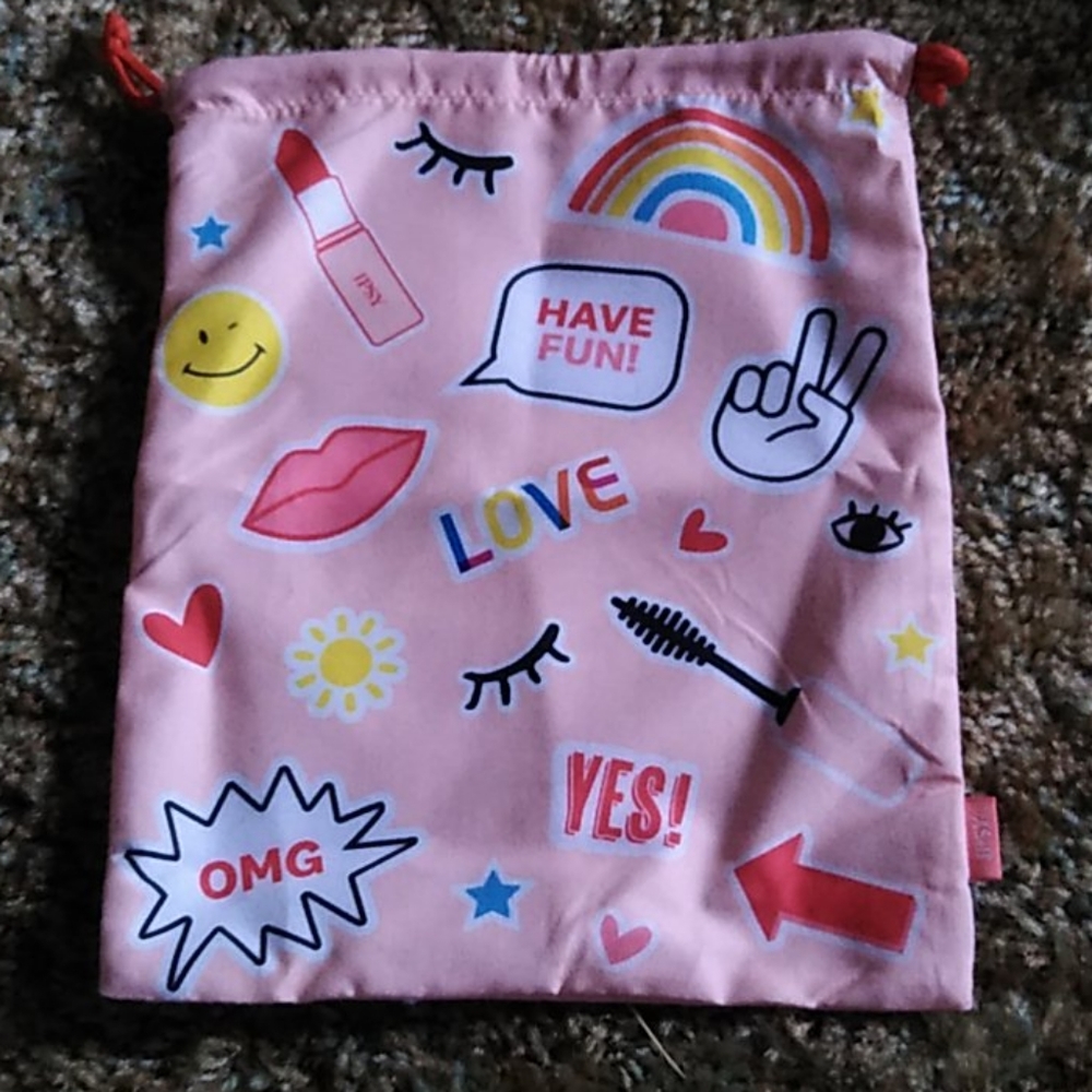 Drawstring bag bundle - Picture 2 of 4